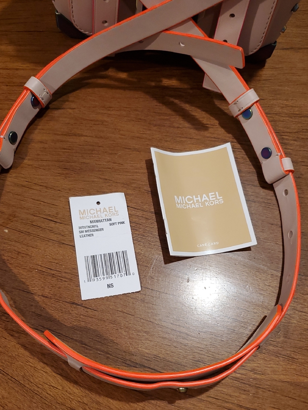 NEW Michael Kors Manhattan Messenger Crossbody Bag - Picture 7 of 16